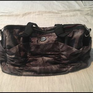Lulemon Destined For Greatness duffle bag